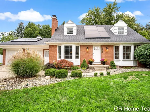 1619 Millbrook St SE, Grand Rapids, MI 49508