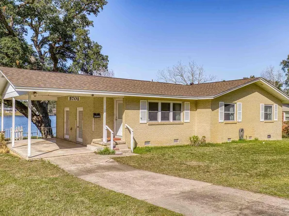 5701 E Shore Dr, Pensacola, FL 32505