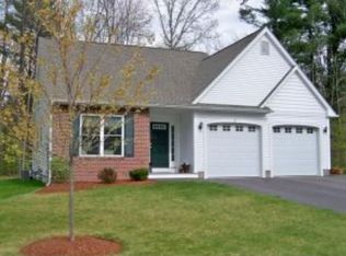 27 Reflection Dr, Hudson, NH 03051