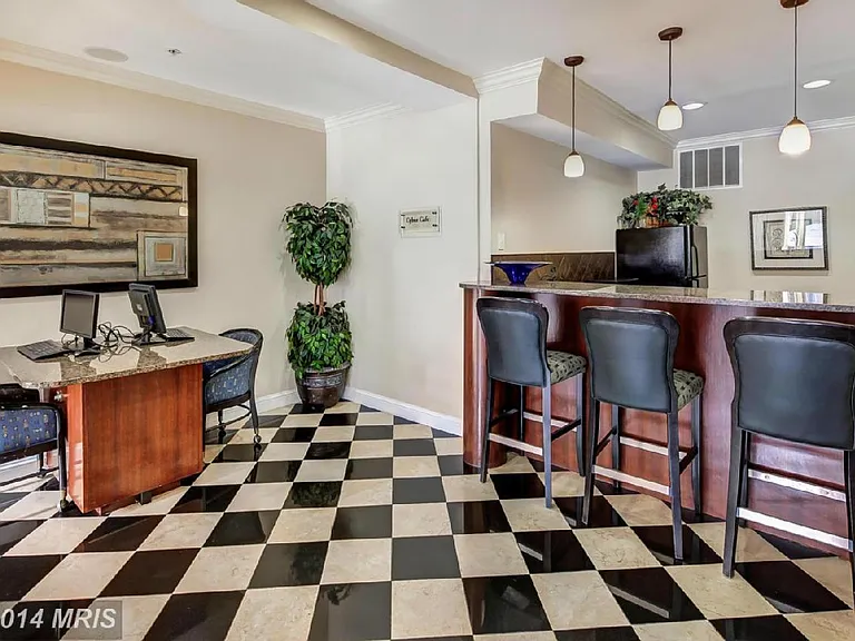 501 Hungerford Dr #268 — Photo 5