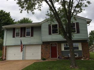 5321 Gloucester Rd, High Ridge, MO 63049