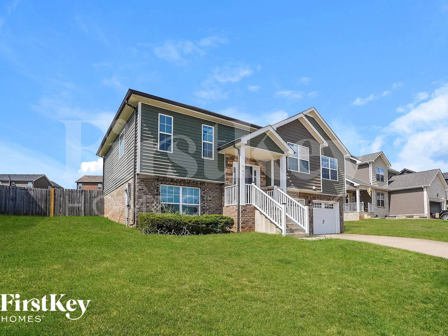 4 bed, 3.0 bath, 1984 sqft, $2,155 — Photo 2