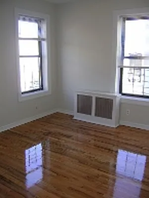 Rented by Mann Maurice A | media 11