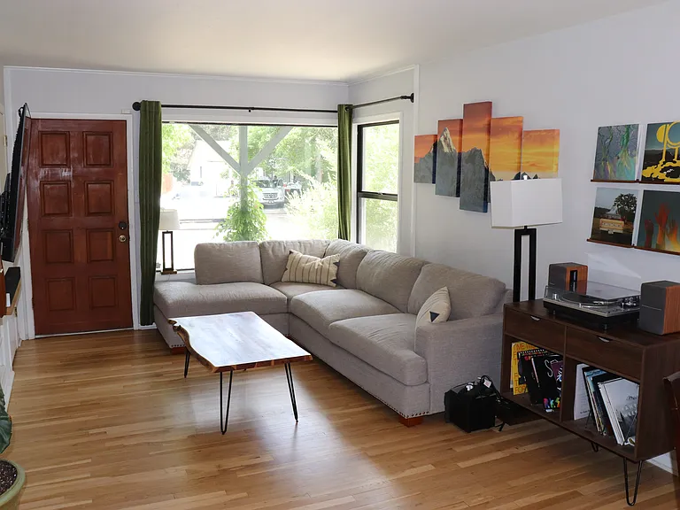 1655 S Newton St — Photo 6