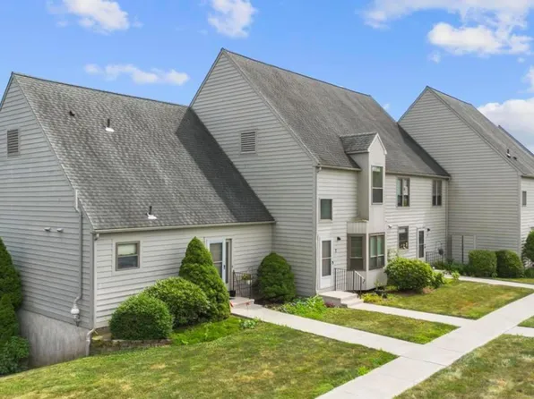 2 Hallmark Hill Drive #2, Wallingford, CT 06492