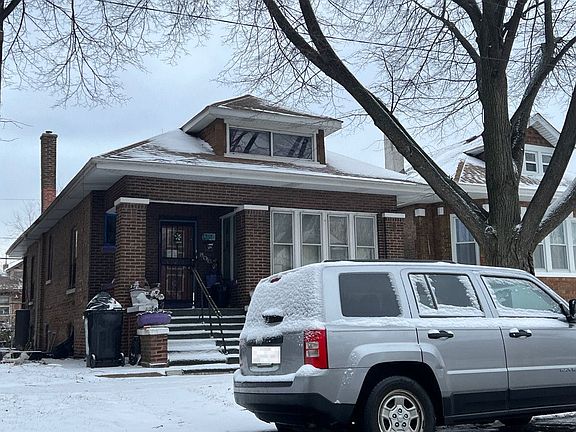 2nd image of 8007 S Blackstone Ave