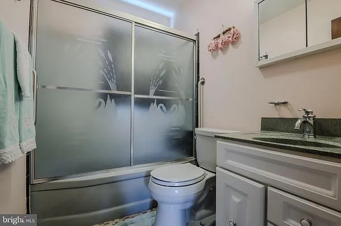 25 Charring Ln — Photo 2