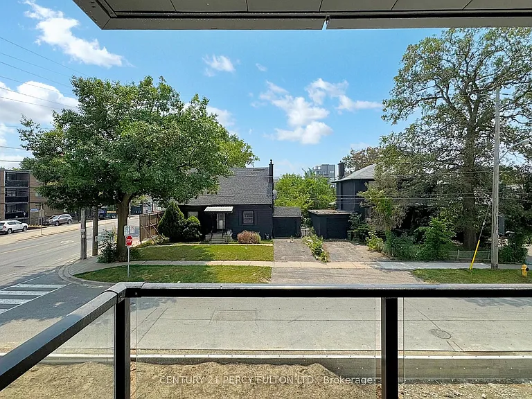 556 Marlee Ave #105 — Photo 37