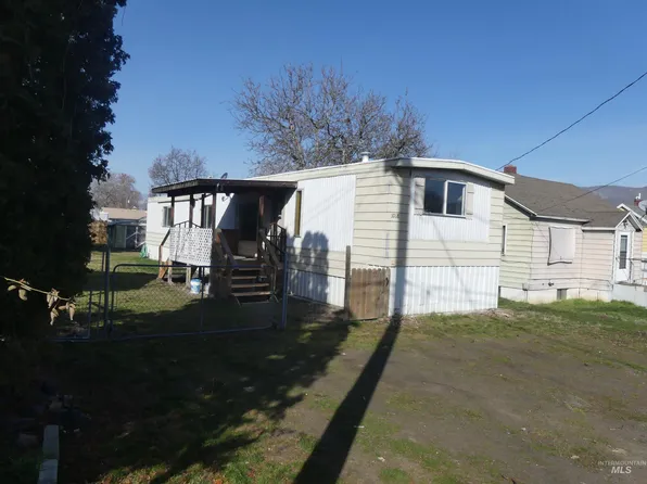 1018 Benjamin St, Clarkston, WA 99403