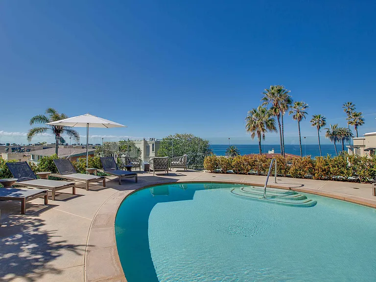 Oceanhouse on Prospect — Photo 11