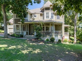 2262 E Lensfield Pl, Fayetteville, AR 72701