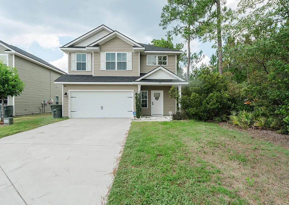 152 Centennial Ct