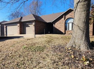 1107 W Tracy Street, Springfield, MO 65807