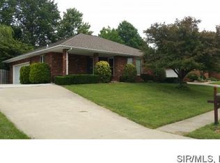 1934 Applegate Ln, Edwardsville, IL 62025