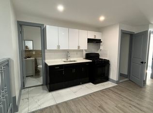 655 S 11th St #1, Newark, NJ 07103