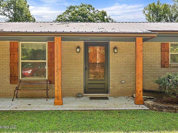 5th image of 417 Gill Rd