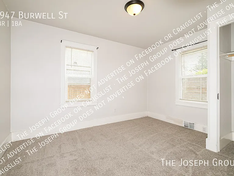 1947 Burwell St — Photo 20