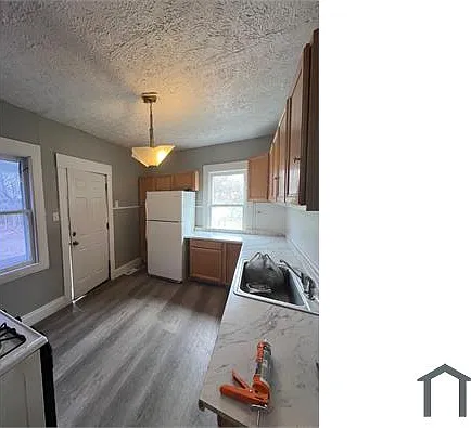 9823 Dickens Ave — Photo 4