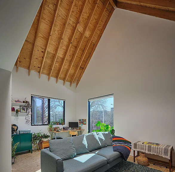 2129 N Kimball Ave #B — Photo 4