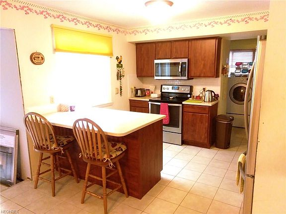 5th image of 9100 Pin Oak Dr