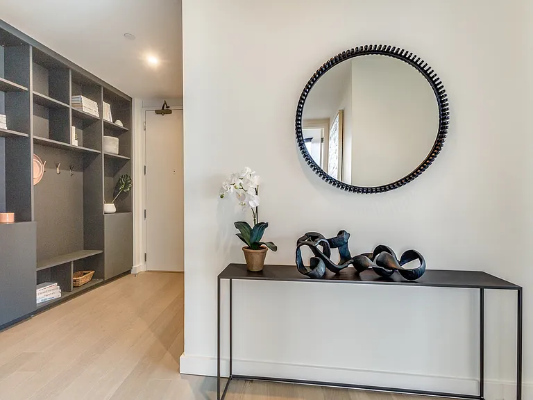 Eastline Residences — Photo 28