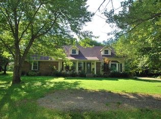 747 New Deal Potts Rd, Cottontown, TN 37048