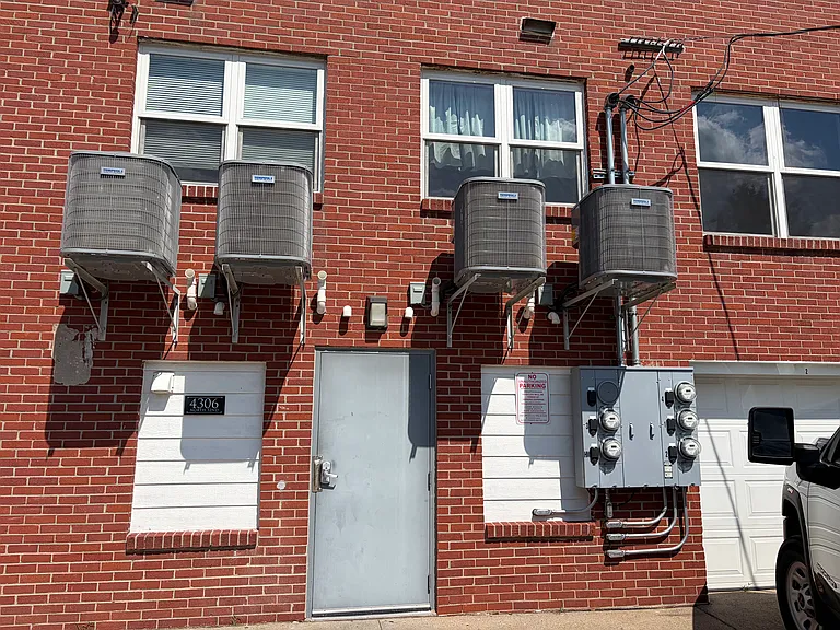 4306 N 52nd St #2 — Photo 11