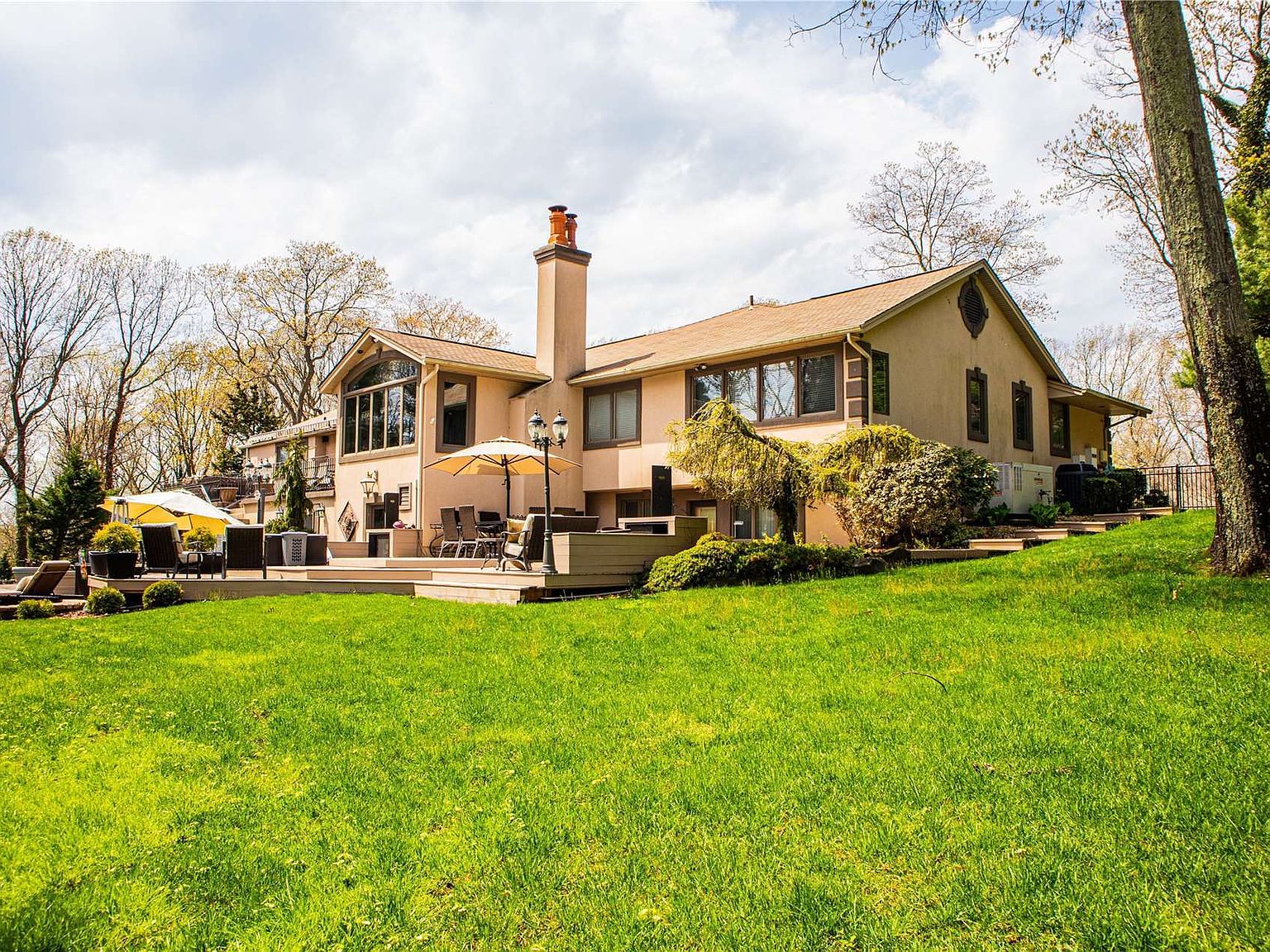 35 Hemingway Drive, Dix Hills, NY 11746 Zillow