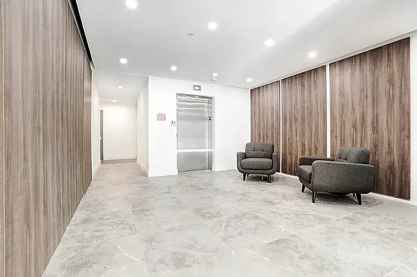 Rented by EXR | media 9