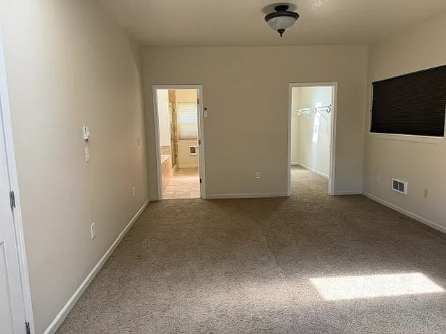 4 bed, 2336 sqft, $3,500 — Photo 2