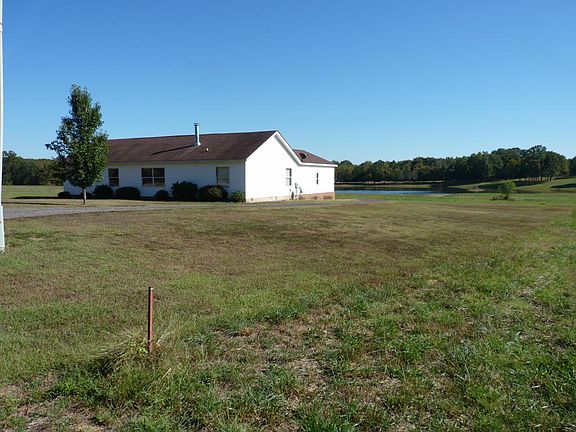 2nd image of 601 Angel Lake Cir
