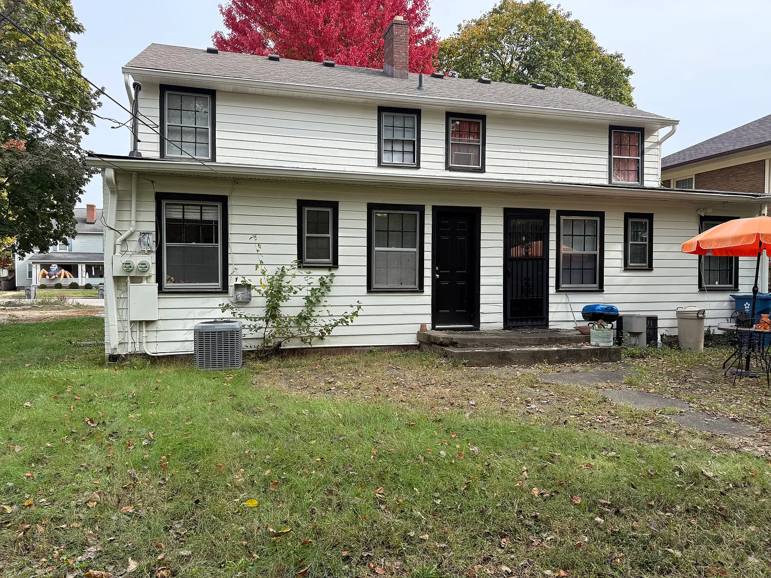 2 bed, 1.5 bath, 1300 sqft, $1,650 — Photo 2