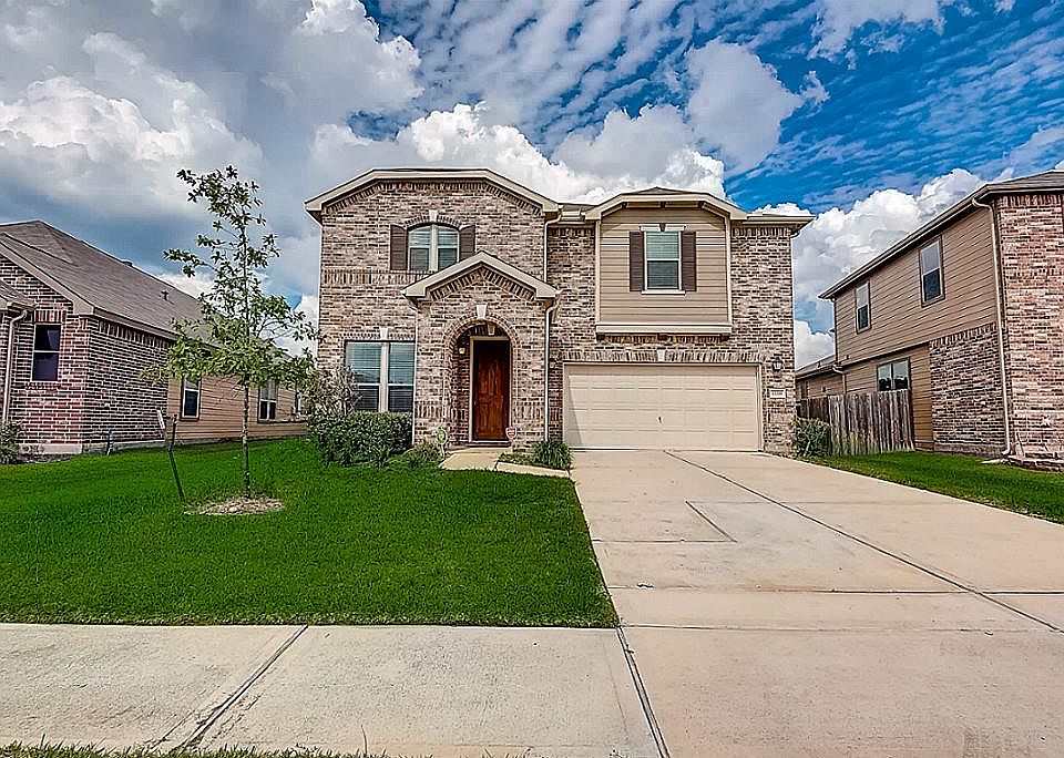 1st image of 15310 Monarch Creek Ln