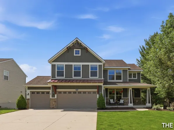 3414 Mason Ridge Dr NE, Grand Rapids, MI 49525