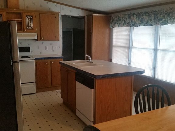 Island bar in kitchen