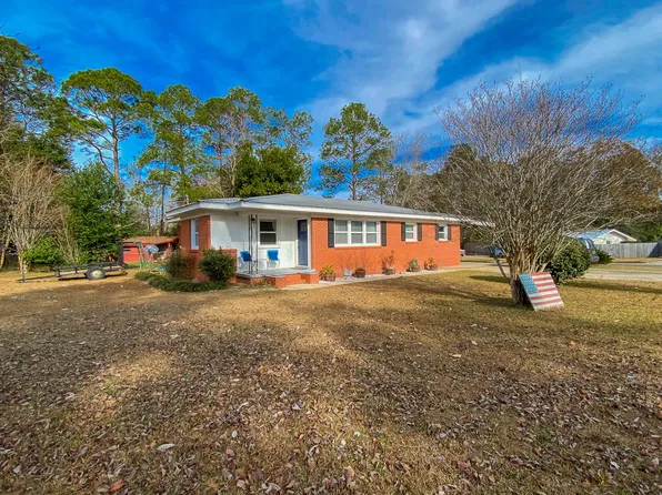 1101 N Trinity St, Geneva, AL 36340