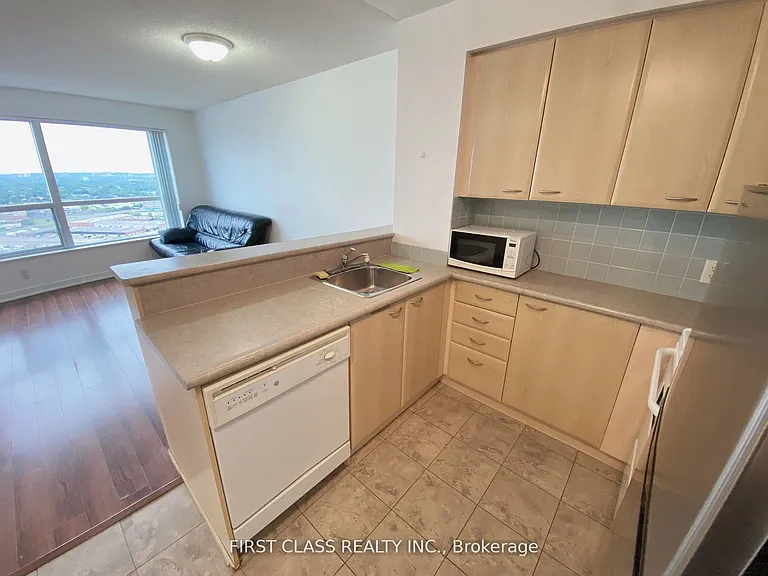 36 Lee Centre Dr #3006 — Photo 7