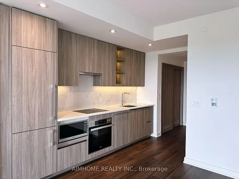 27 McMahon Dr #1705 — Photo 6