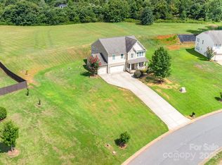 10904 Flintshire Rd, Charlotte, NC 28227