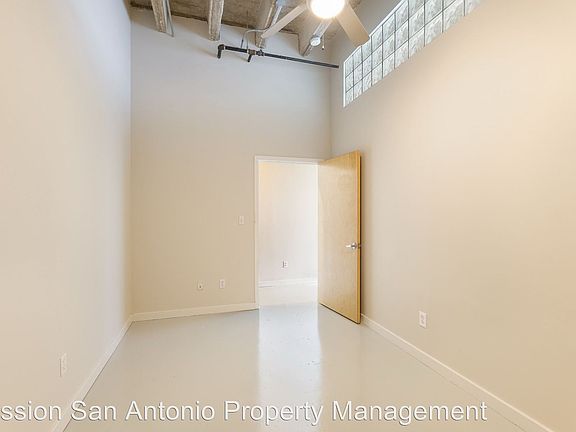 5th image of 1331 S Flores St Suite 207