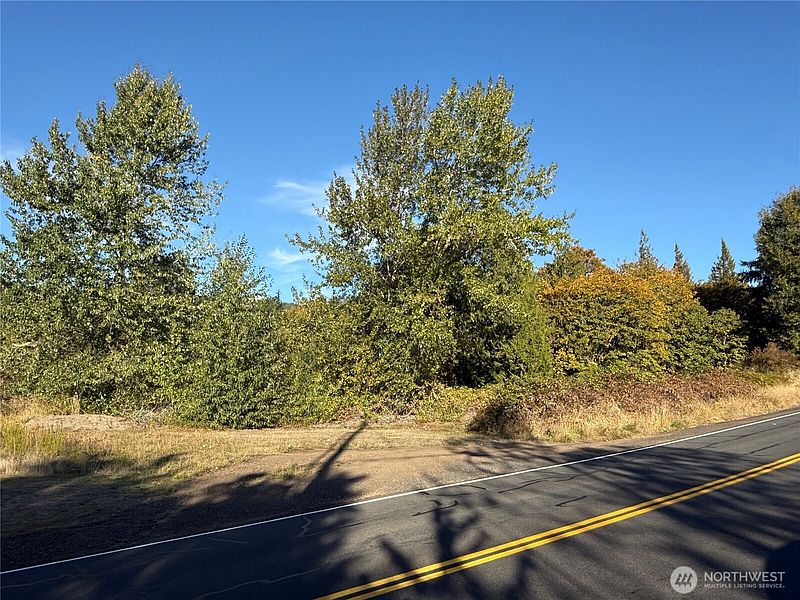 5th image of 106 Greystone Rd