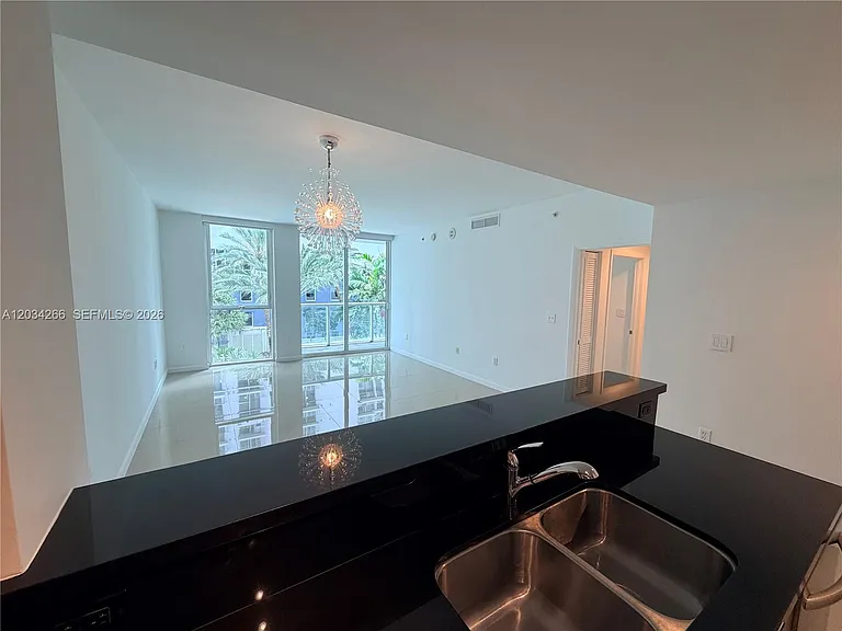 253 NE 2nd St #1006 — Photo 6