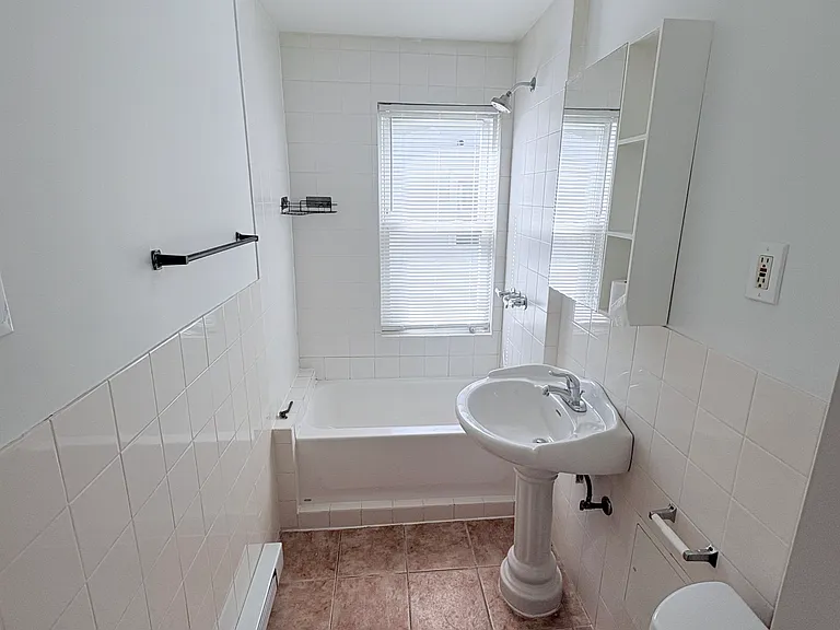 90 West St #2L — Photo 8