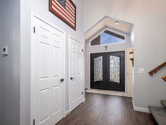 4th image of 130 Deer Haven Ln