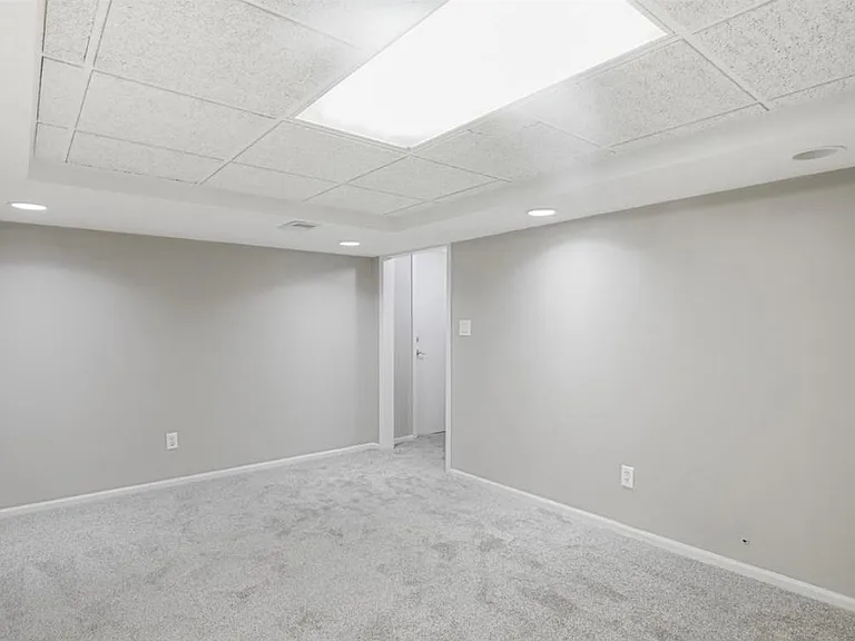 1114 S 42nd St — Photo 16