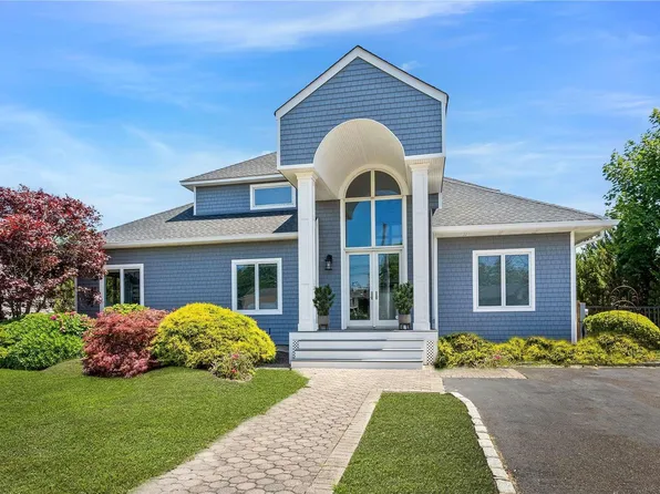 29 Marlin Road, East Quogue, NY 11942