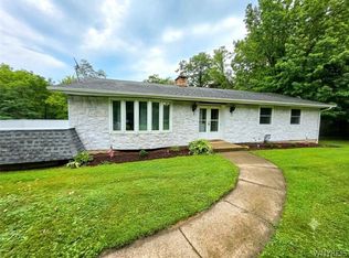 11 Drake Ave, Silver Creek, NY 14136