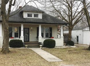 1018 W Old National Trl, Greenville, IL 62246
