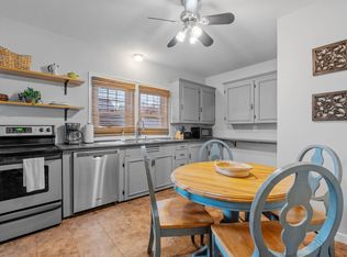 989 Union St, Manchester, NH 03104
