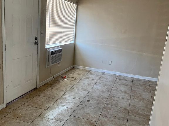 5th image of 664 E Oakland Ave #664